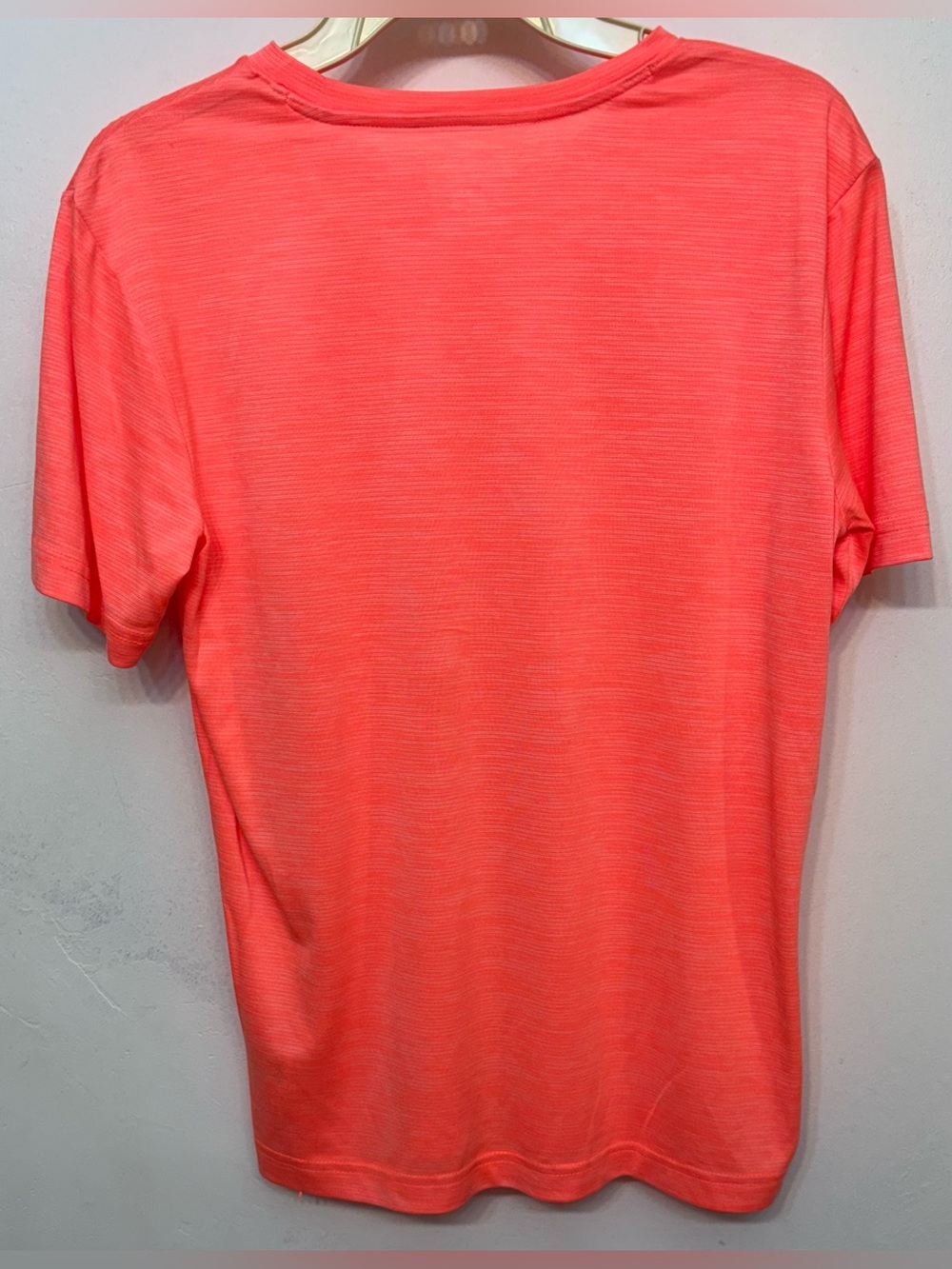 Athletic Works Coral DriWorks Performance Short Sleeve Tee Mens Small 34-36 NWOT - Picture 4 of 6